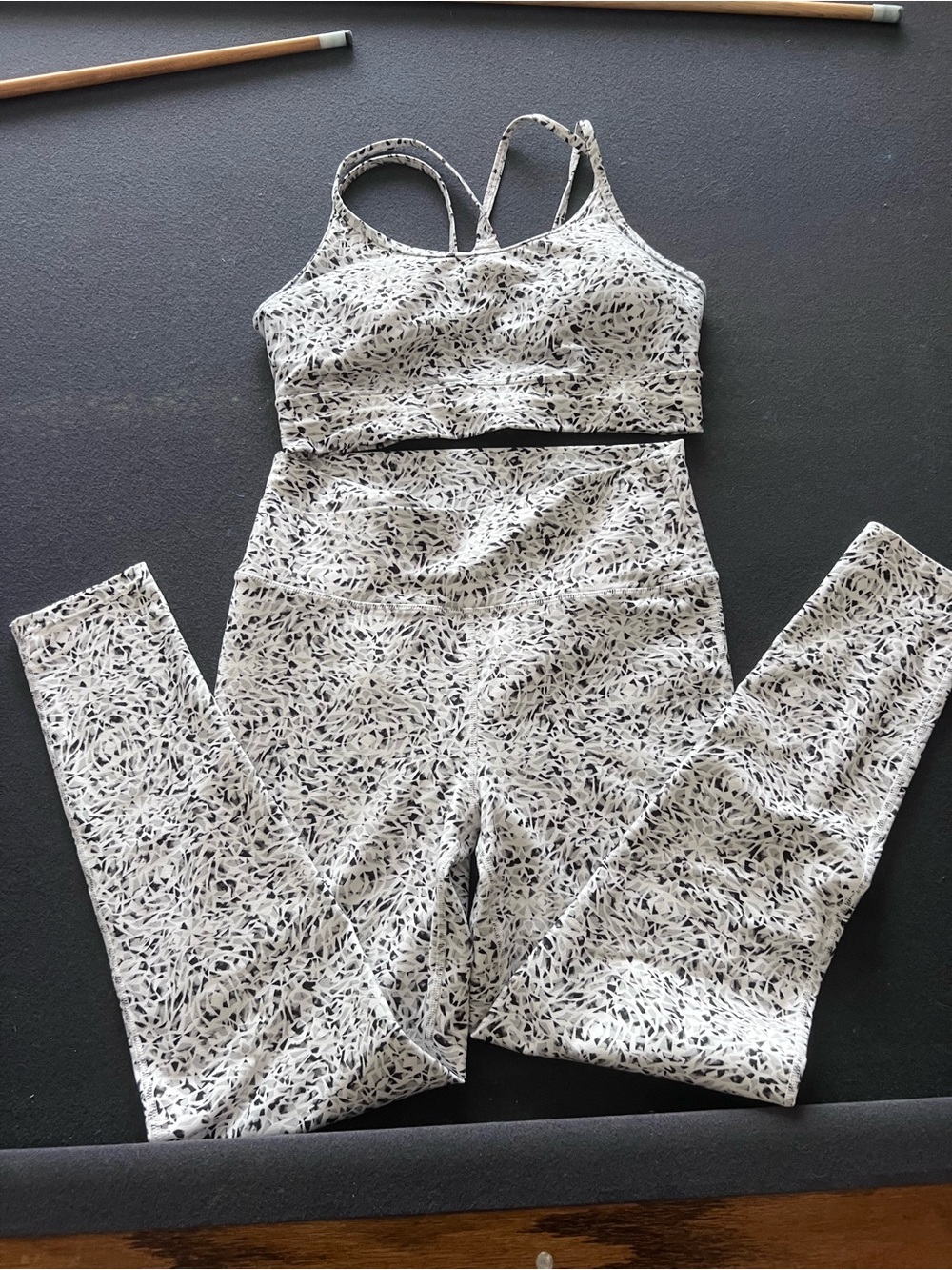 Lulu like Women’s High-Waist Leggings with Matching Sports Bra Med #D-3
